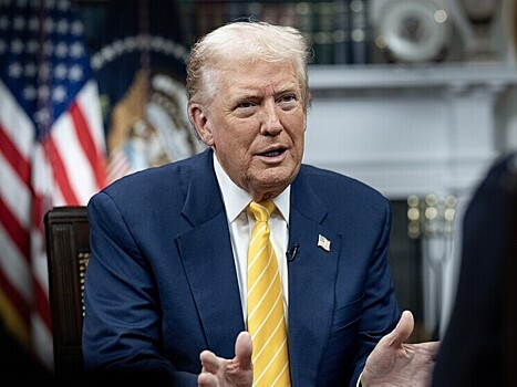 Трамп устроил словесную пытку женщине-курьеру