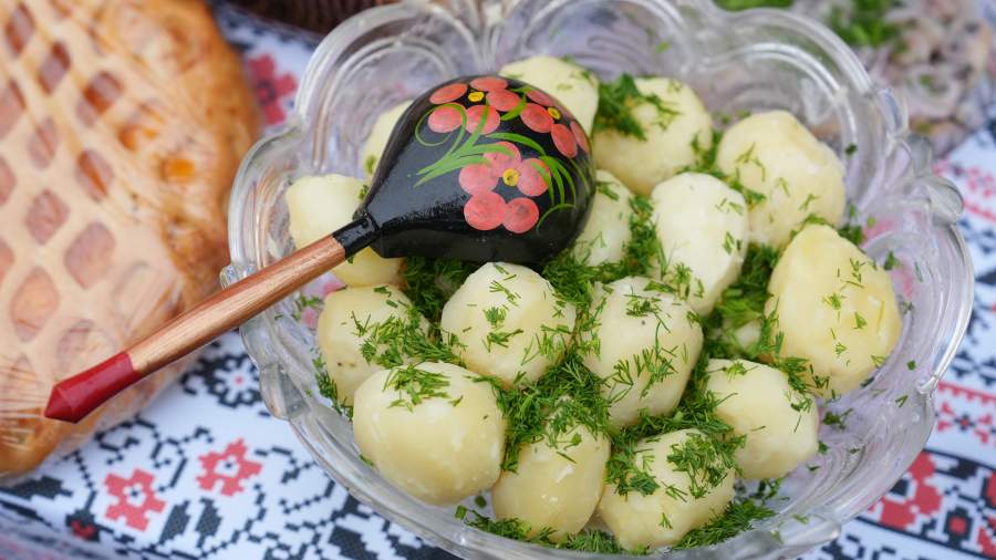 Как правильно варить картошку в кастрюле: пошаговая инструкция и время варки для начинающих