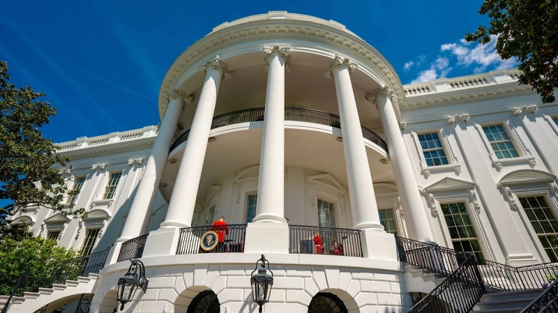 Белый дом: Переговоры США и Ирана в Исламабаде продолжаются уже более 15 часов