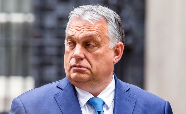 Брюссель против США: В Венгрии начался подсчет голосов на выборах, явка рекордная