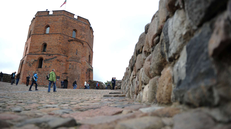 Литва и Латвия не пропустят самолет Фицо в Москву на День Победы