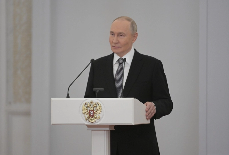 Путин утвердил 40 членов Общественной палаты России