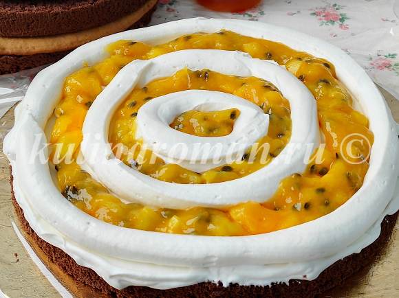 торт с конфитюром манго маракуйя