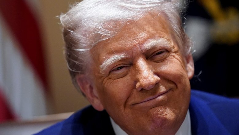 Трамп сообщил о продолжении переговоров между США и Иран в выходные