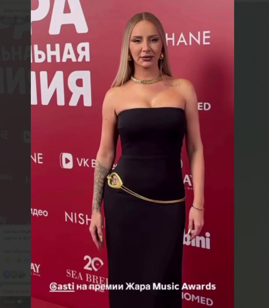 Звёзды без Фотошопа и нужного света: 5 реальных фото