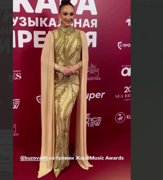 Звёзды без Фотошопа и нужного света: 5 реальных фото