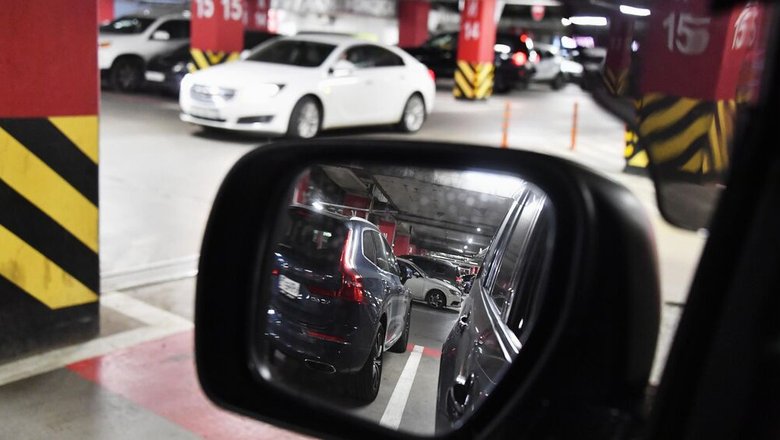 Минтранс предложил расширить бесплатную парковку для многодетных